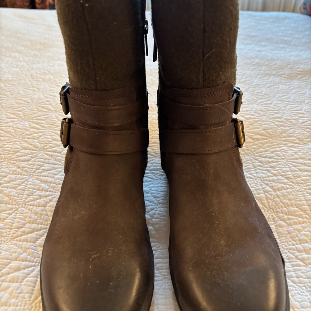 UGG Dark Brown/Khaki Moto Boots